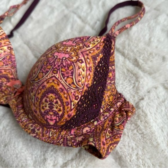 Victoria's Secret | Purple Paisley Body By Victoria "Lined Demi" Bra | Size 32C - Picture 8 of 11